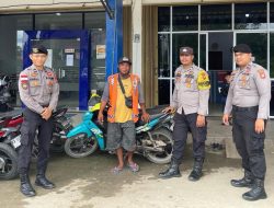 Cegah Gangguan Kamtibmas, Personel Polsek Sekayam Gelar Patroli Rutin di Balai Karangan