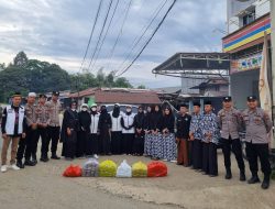 Polsek Sekayam Amankan Pembagian Takjil PASKAS, 200 Paket Dibagikan untuk Warga dan Pengguna Jalan