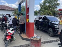 Polisi Pastikan Stok BBM Aman, Pengawasan SPBU di Sekayam Berjalan Humanis dan Transparan