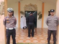 Wujud Pelayanan Polri, Pengamanan Ibadah Jum’at Agung di Entikong Sukses Tanpa Gangguan
