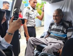 Layanan SPRI Mobile, Imigrasi Entikong Berikan Kemudahan bagi Pemohon Berkebutuhan Khusus