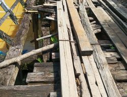 Warga Keluhkan Infrastruktur Jembatan Sungai Subah Yang Tidak Di Perhatikan Pemerintah Ingga Rusak Parah