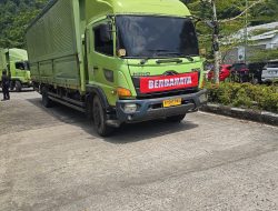 Bea Cukai Entikong Fasilitasi Ekspor Perdana 40 Ton Bahan Peledak PT Dahana Indonesia ke Malaysia