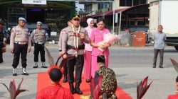Tradisi Adat Warnai Penyambutan Kapolres Baru, Polres Sanggau Teguhkan Semangat Pengabdian