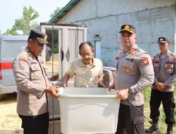 Kapolres Sanggau Salurkan Bantuan Sosial kepada Warga Kurang Mampu di Kelurahan Bunut, Wujud Nyata Kepedulian Polri Hadir untuk Masyarakat