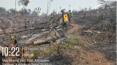 Koramil 1204-10/Balai Bersama Masyarakat Padamkan Karhutla Seluas 14,7 Hektare