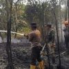 Api Membakar Lahan di Tepi Trans Kalimantan, Polsek Tayan Hilir Bergerak Cepat