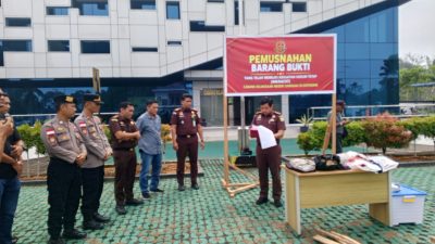 Pemusnahan Barang Bukti Yang Telah Memiliki Kekuatan Hukum Tetap (INKRACHT) Pada Cabang Kejaksaan Negeri Sanggau Di Entikong