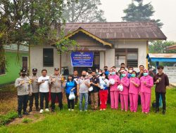 Peduli Warga di Tengah Kabut Asap, Karang Taruna Kembayan Bagikan 2.000 Masker