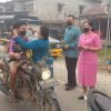 Kabut Asap Karhutla Menyelimuti Beduai, 2.000 Masker Dibagikan kepada Warga dan Pengguna Jalan