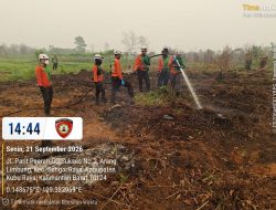 Cegah Api Meluas, Satgas Aman Nusa II Terus Gencarkan Pemadaman Karhutla