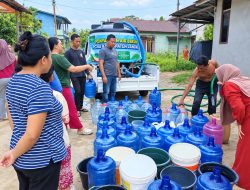 PCNU Kabupaten Landak Peduli, Salurkan Bantuan Air Bersih bagi Warga Terdampak Kekeringan  ‎