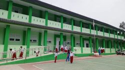Pembangunan Gedung MIS Istiqomah Entikong sudah selesai, allhamdulilah sudah di gunakan untuk belajar.