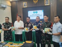 Satgas Pamtas Yonarmed 19/Bogani Gagalkan Penyelundupan 5,269 Kg Sabu di Perbatasan Malaysia