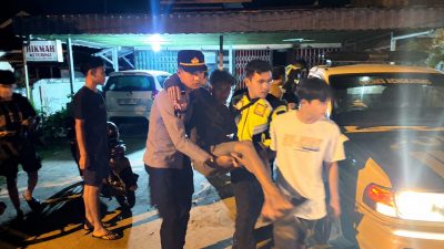 Respons Cepat Layanan Call Center 110, Polres Bengkayang Evakuasi Korban Kecelakaan ke Rumah Sakit