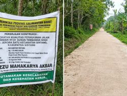 RABAT BETON JALAN PERTANIAN SINTANG MULAI MENGELUPAS, KETUA DPD ASWIN KALBAR MINTA GUBERNUR EVALUASI KINERJA KADIS PERKIM