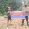 Cegah Karhutla, Bhabinkamtibmas Tayan Hulu Ingatkan Warga Tak Buka Lahan dengan Membakar